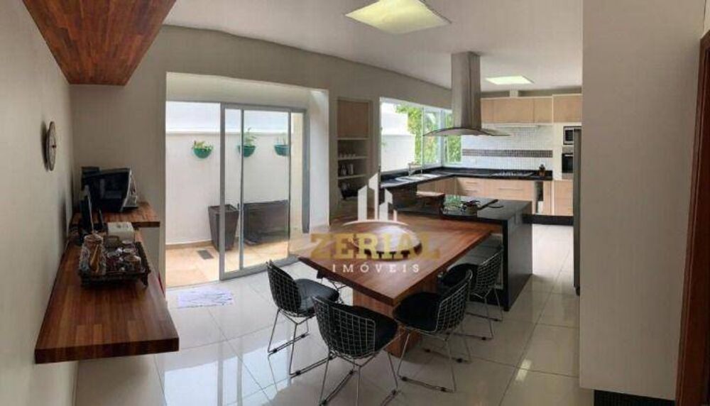 Casa, 3 quartos, 254 m² - Foto 2