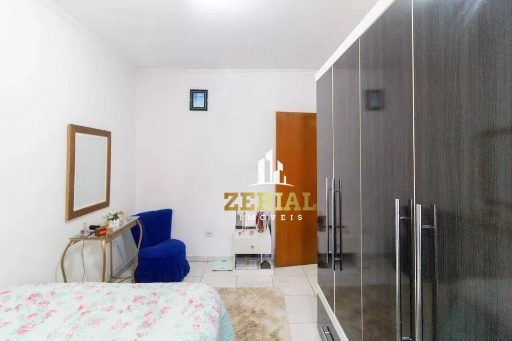 Casa, 4 quartos, 240 m² - Foto 1