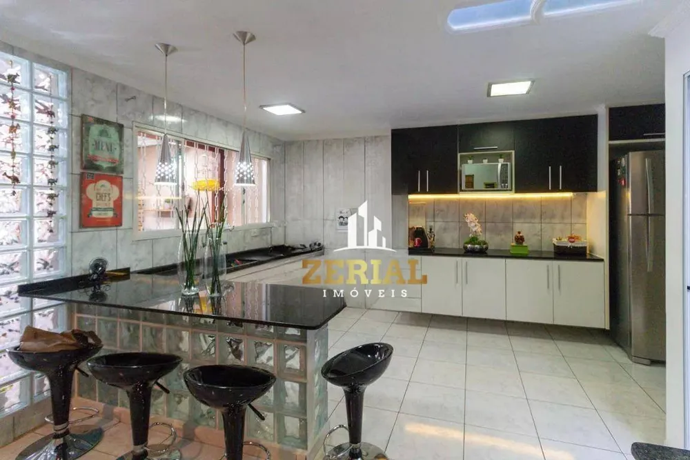 Casa, 4 quartos, 240 m² - Foto 2
