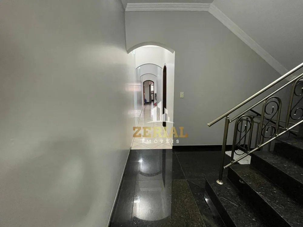Sobrado, 3 quartos, 347 m² - Foto 2