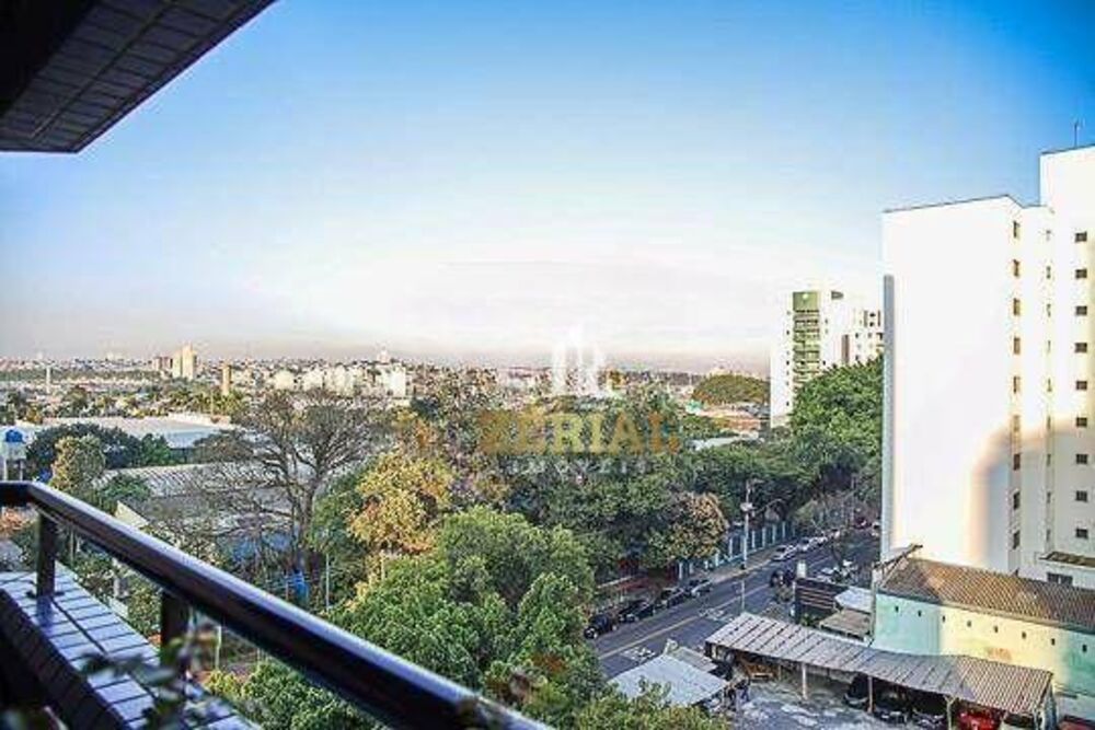 Apartamento à venda com 3 quartos, 207m² - Foto 1