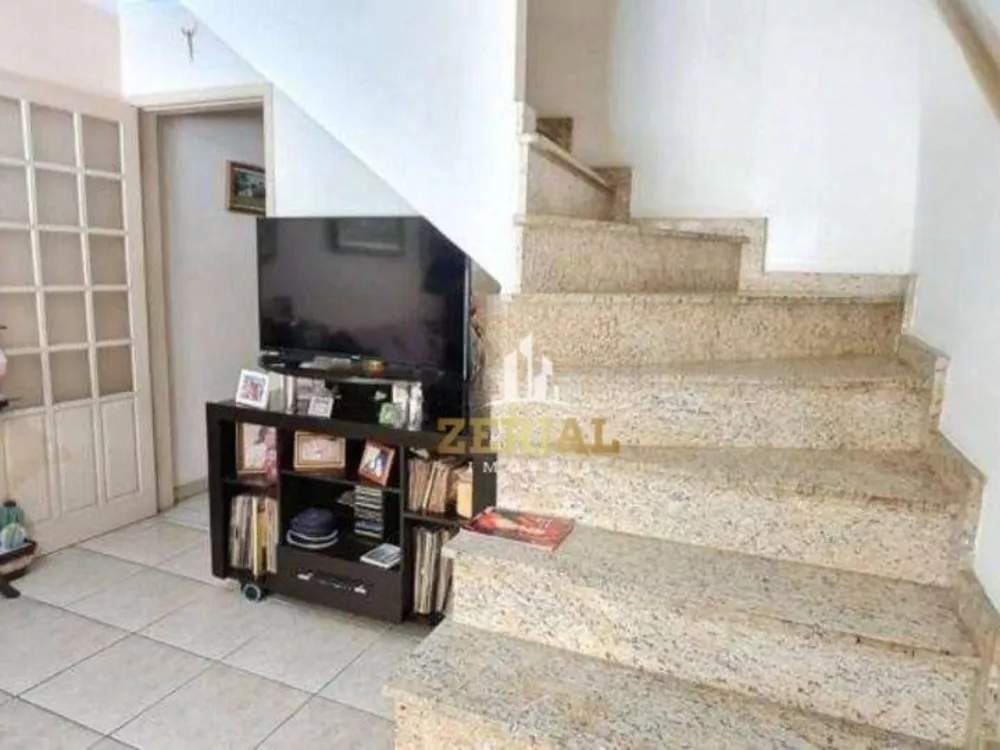 Sobrado à venda com 3 quartos, 250m² - Foto 2