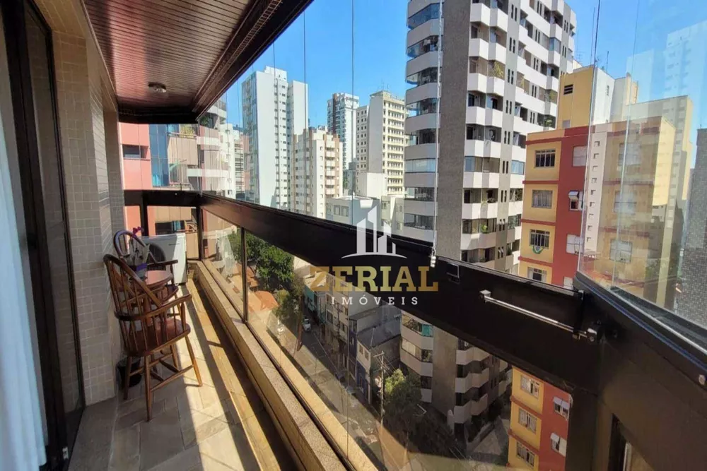 Apartamento, 3 quartos, 224 m² - Foto 1