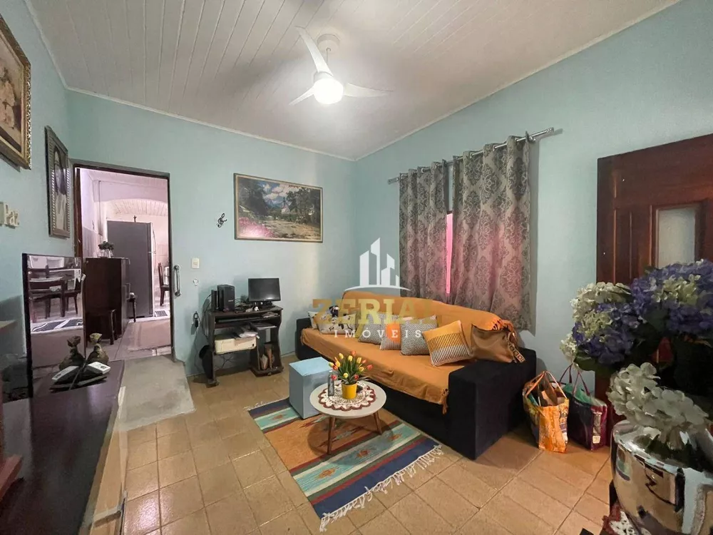 Casa à venda com 2 quartos, 150m² - Foto 1