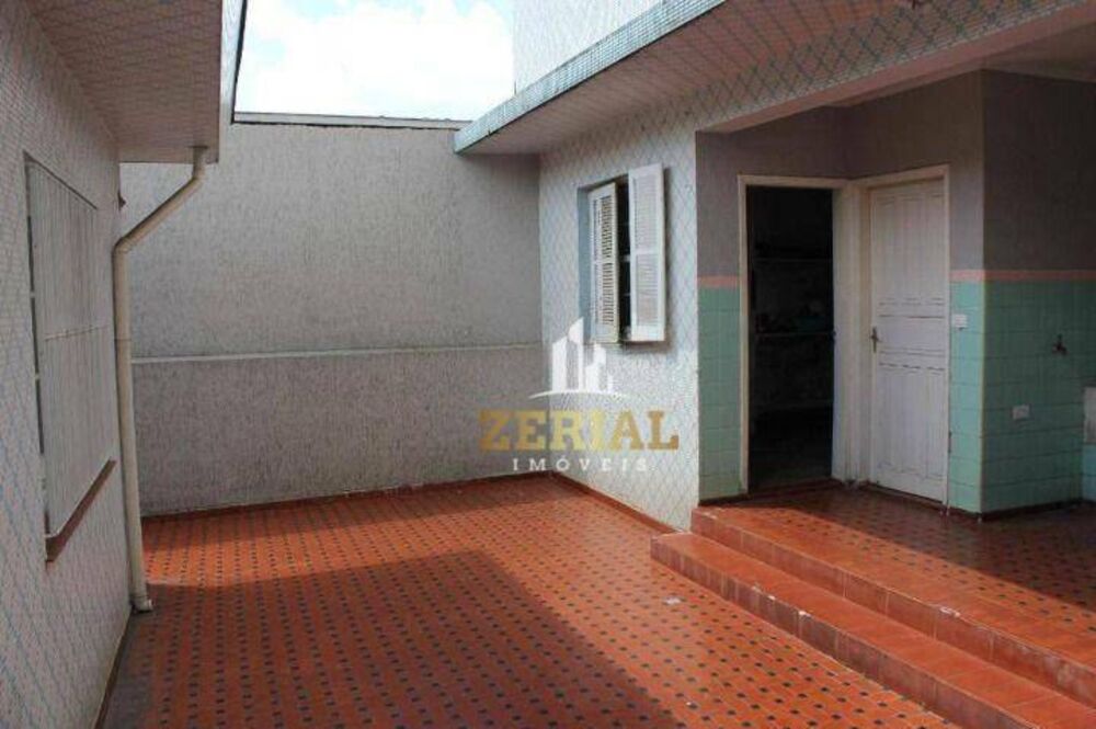 Casa para alugar com 3 quartos, 300m² - Foto 3