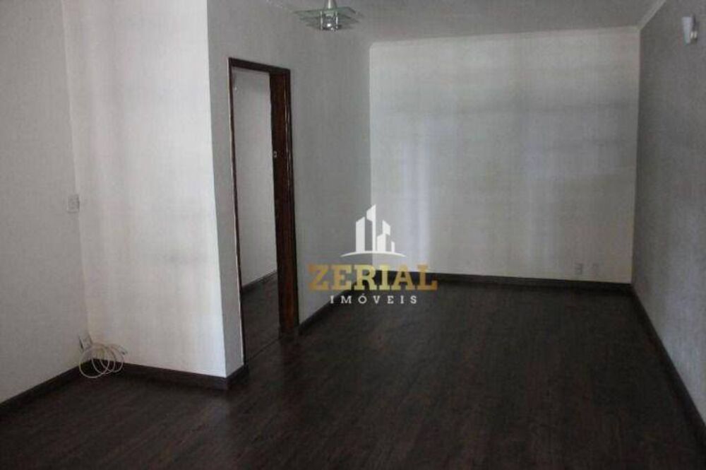Casa para alugar com 3 quartos, 300m² - Foto 2