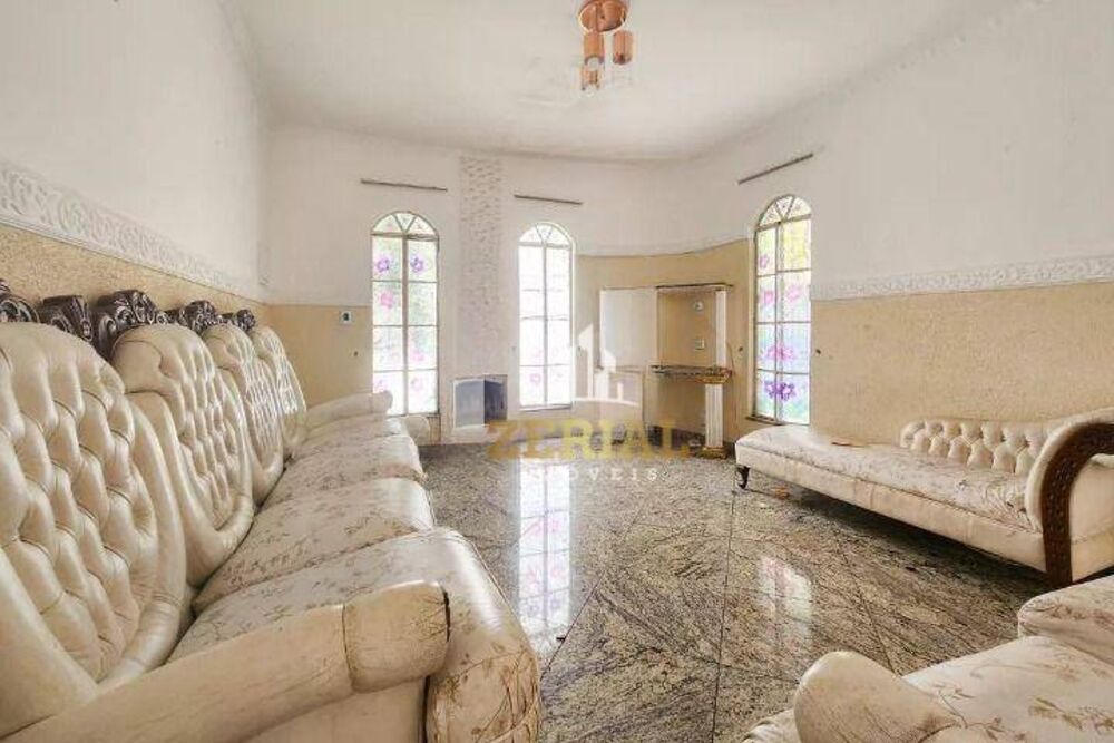 Casa, 4 quartos, 177 m² - Foto 1