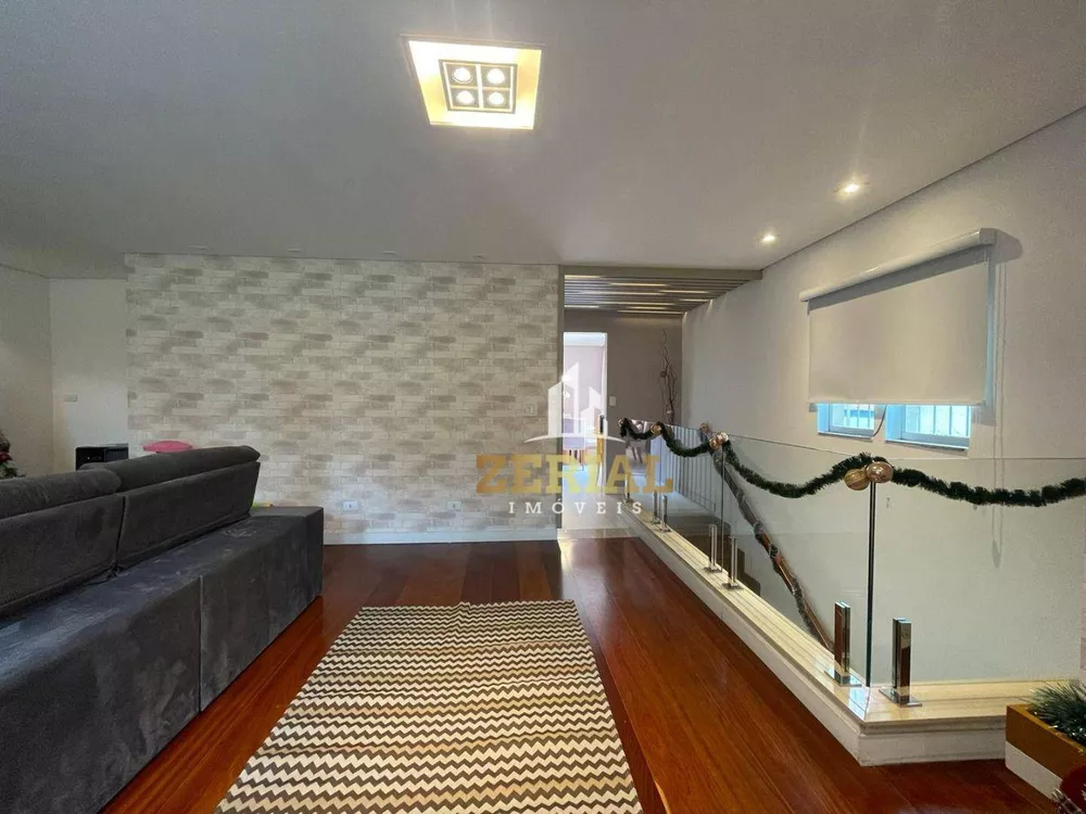 Sobrado, 3 quartos, 322 m² - Foto 1