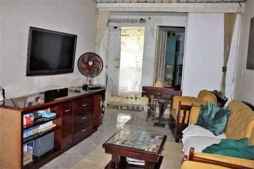 Casa à venda com 3 quartos, 230m² - Foto 3