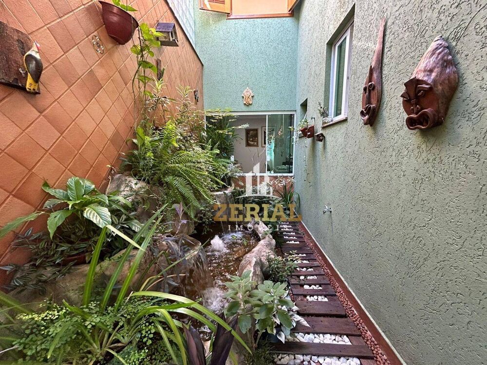Sobrado à venda com 3 quartos, 269m² - Foto 2