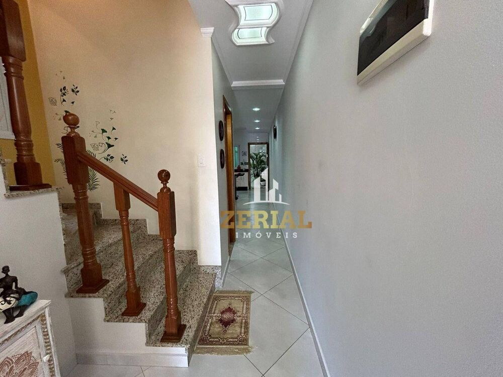 Sobrado à venda com 3 quartos, 269m² - Foto 3