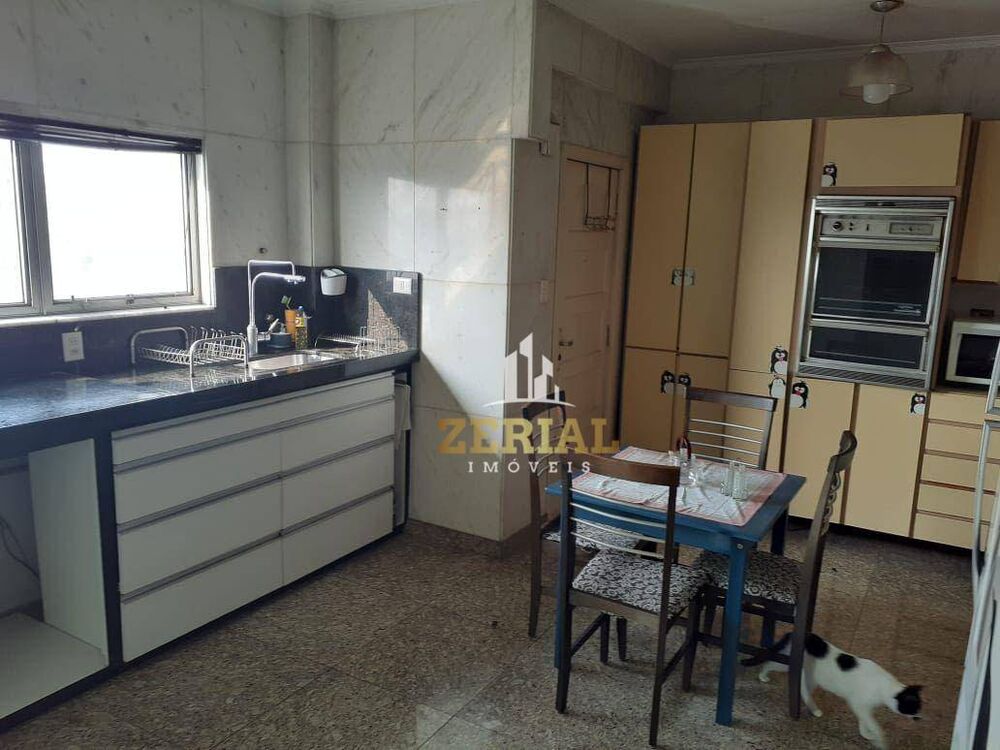 Apartamento à venda com 3 quartos, 220m² - Foto 2