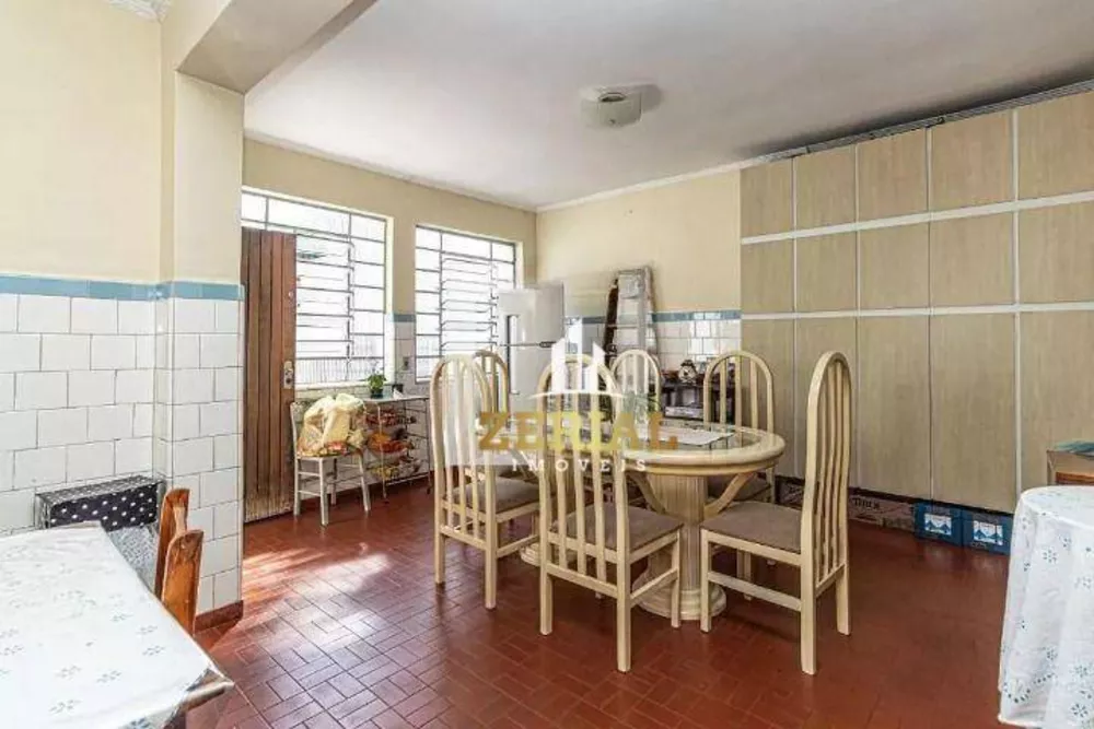Casa, 4 quartos, 195 m² - Foto 1