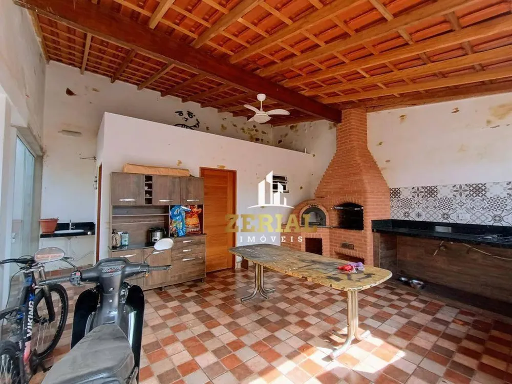 Casa, 4 quartos, 240 m² - Foto 8
