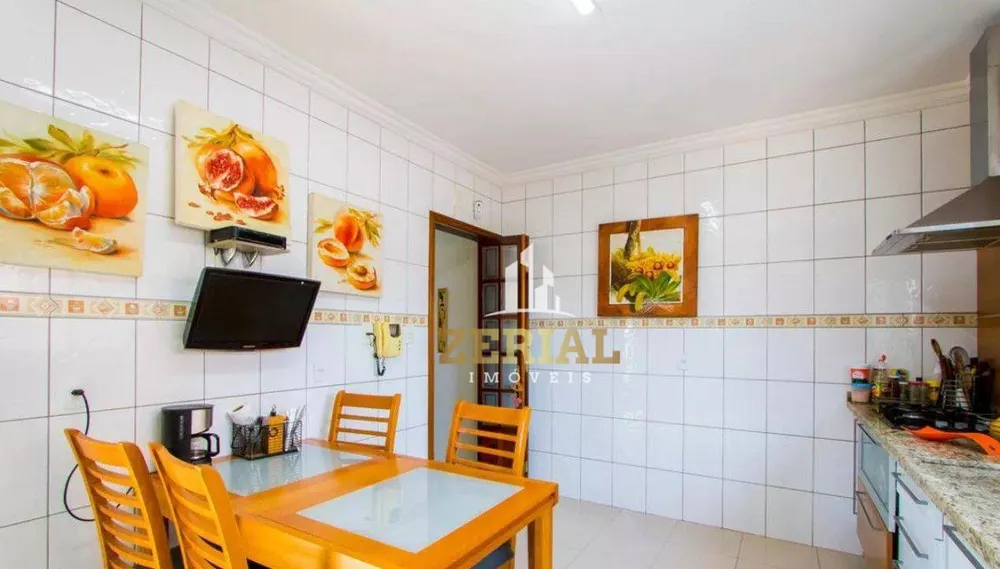 Sobrado, 3 quartos, 207 m² - Foto 1