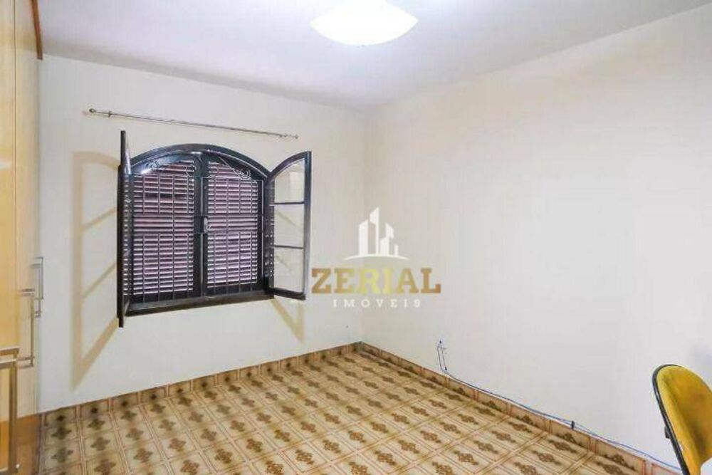 Sobrado à venda e aluguel com 3 quartos, 204m² - Foto 4