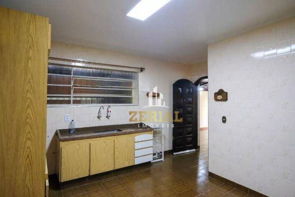 Sobrado à venda e aluguel com 3 quartos, 204m² - Foto 3