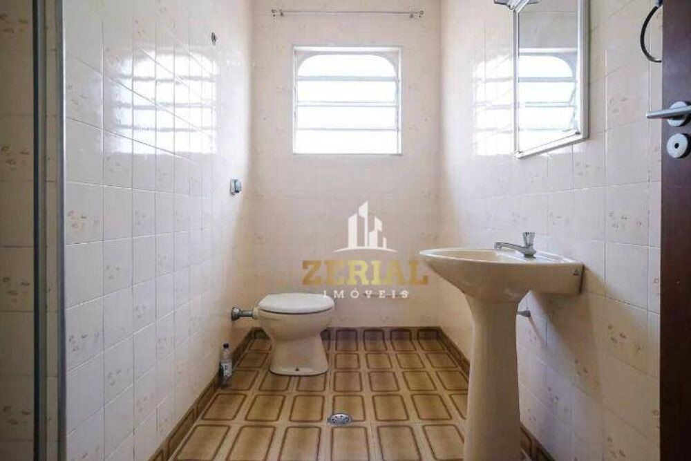 Sobrado à venda e aluguel com 3 quartos, 204m² - Foto 6