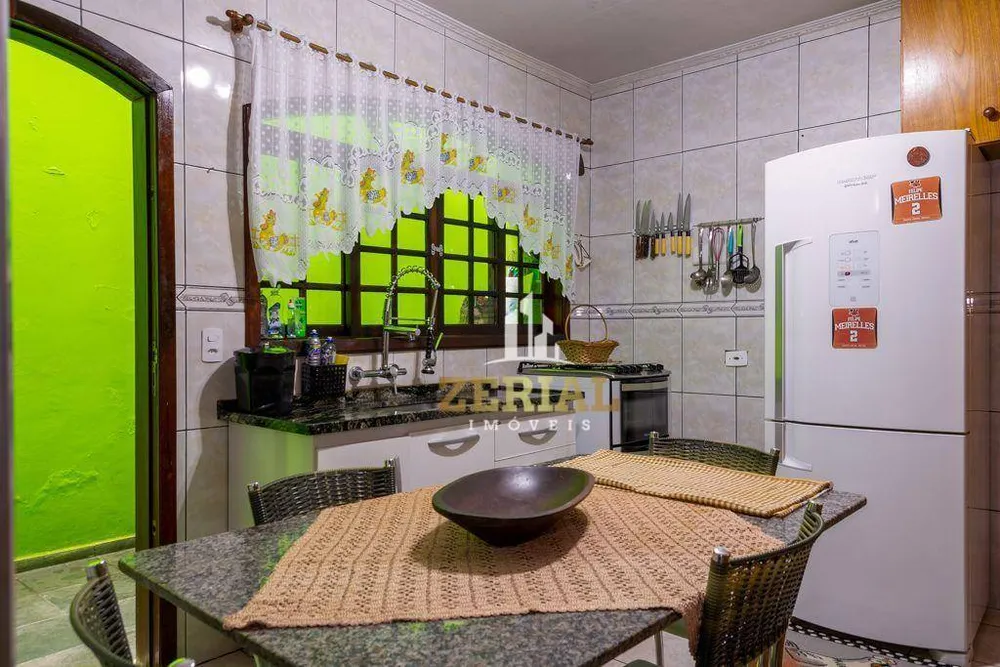 Sobrado, 3 quartos, 266 m² - Foto 2