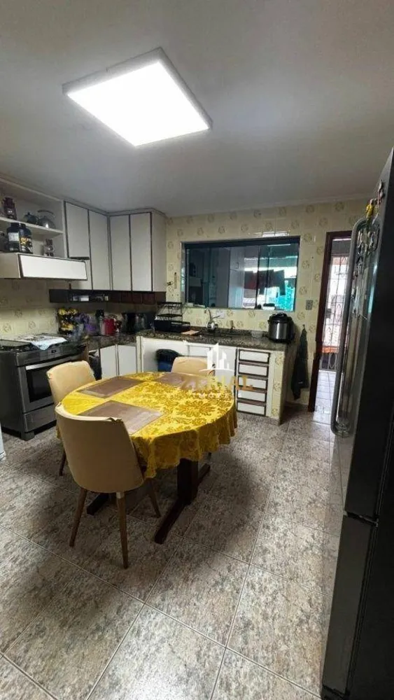 Sobrado, 3 quartos, 232 m² - Foto 2