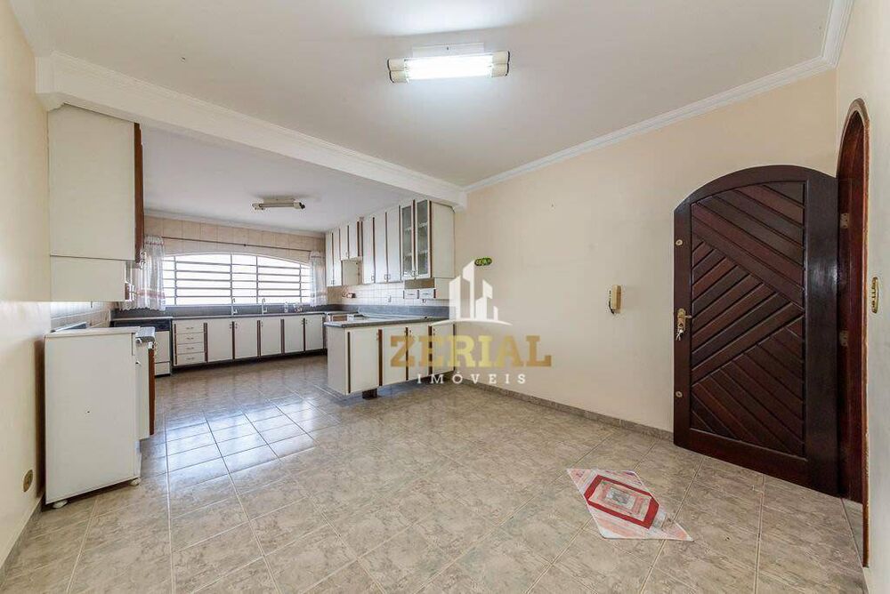 Sobrado, 3 quartos, 304 m² - Foto 1