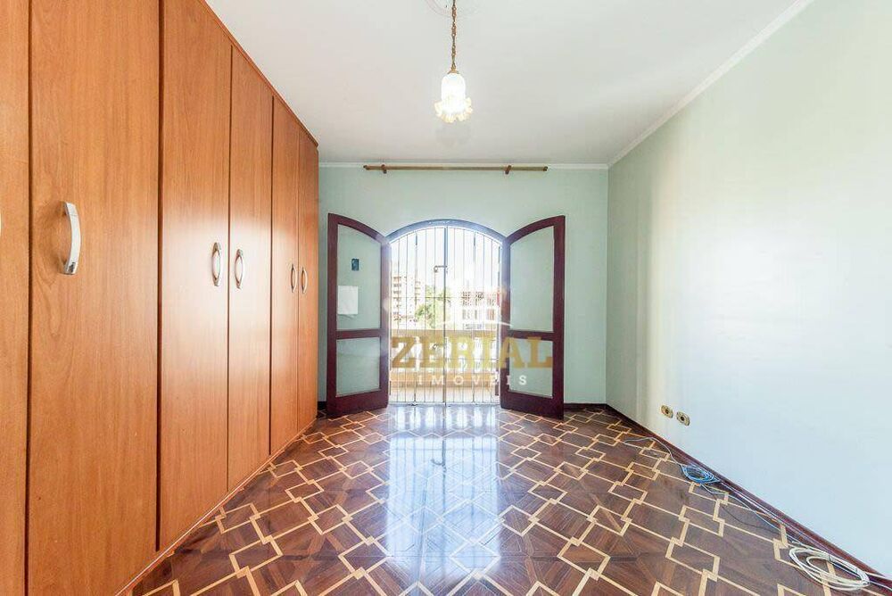 Sobrado, 3 quartos, 304 m² - Foto 2