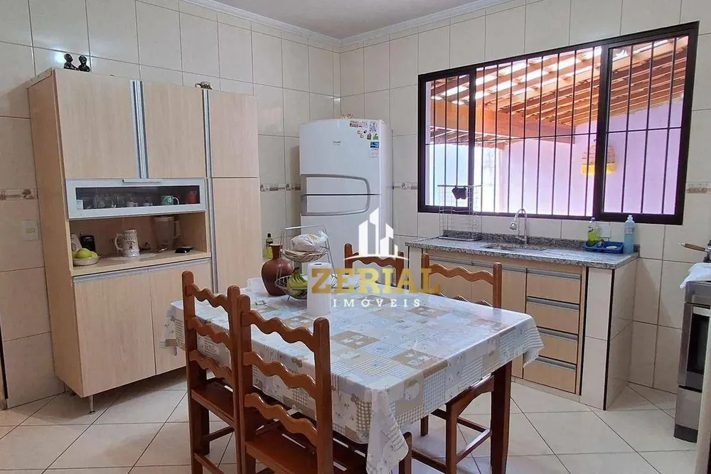 Casa, 2 quartos, 228 m² - Foto 4