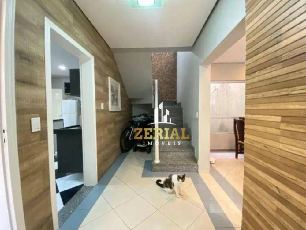 Sobrado, 3 quartos, 215 m² - Foto 1