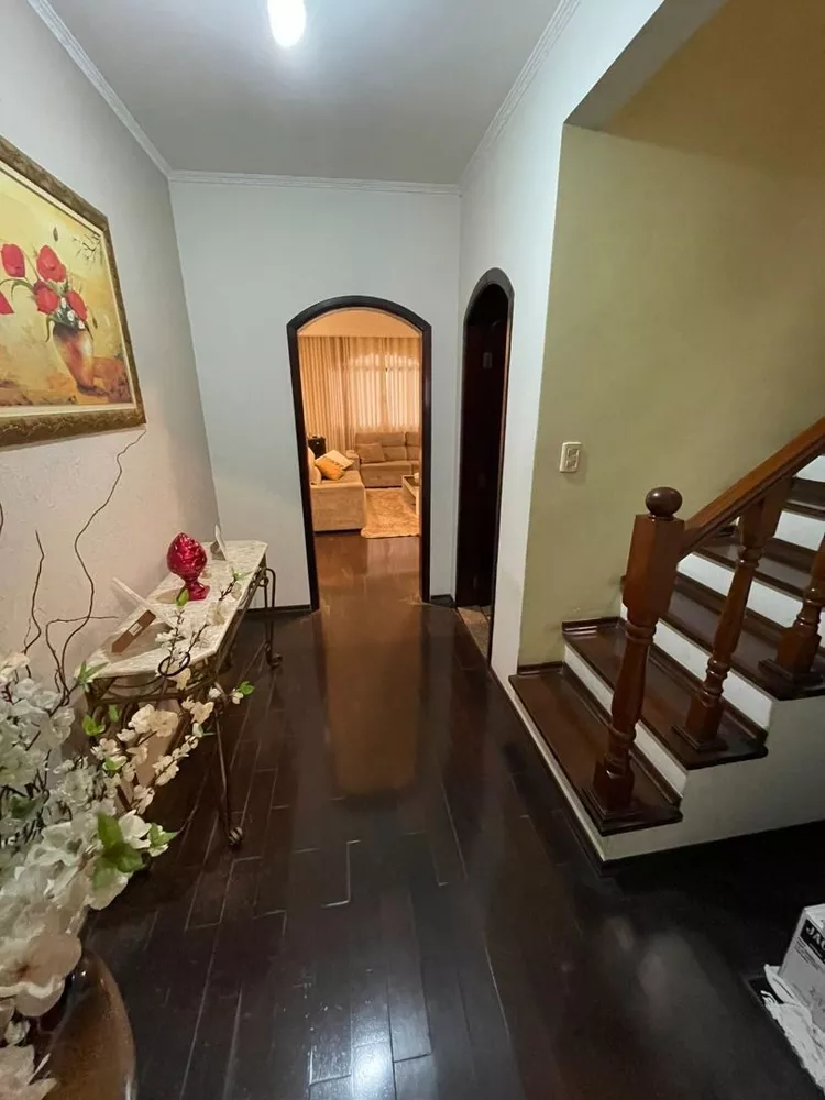 Sobrado, 3 quartos, 250 m² - Foto 1