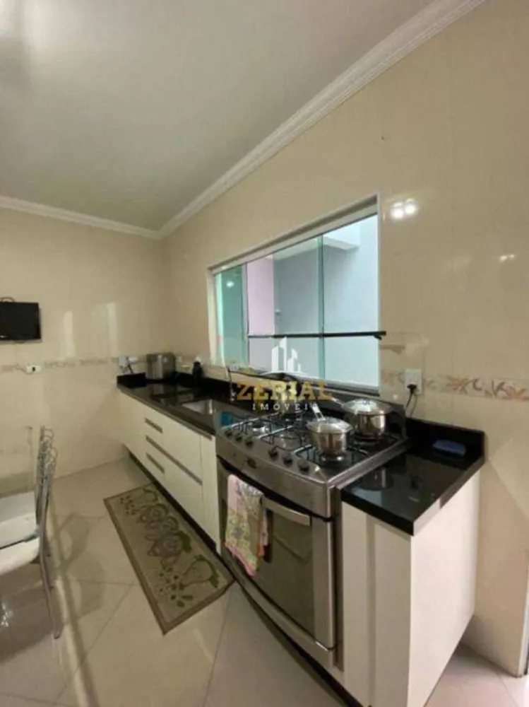Sobrado, 3 quartos, 248 m² - Foto 4