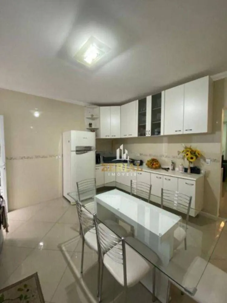 Sobrado, 3 quartos, 248 m² - Foto 5