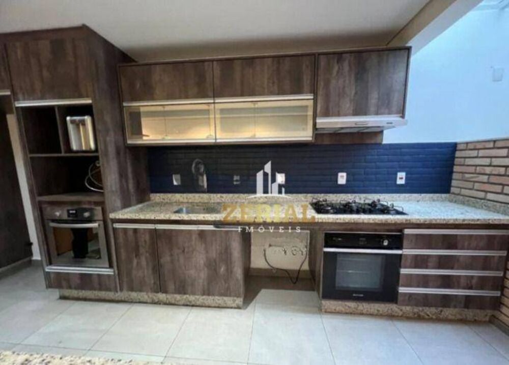 Sobrado para alugar com 3 quartos, 254m² - Foto 2