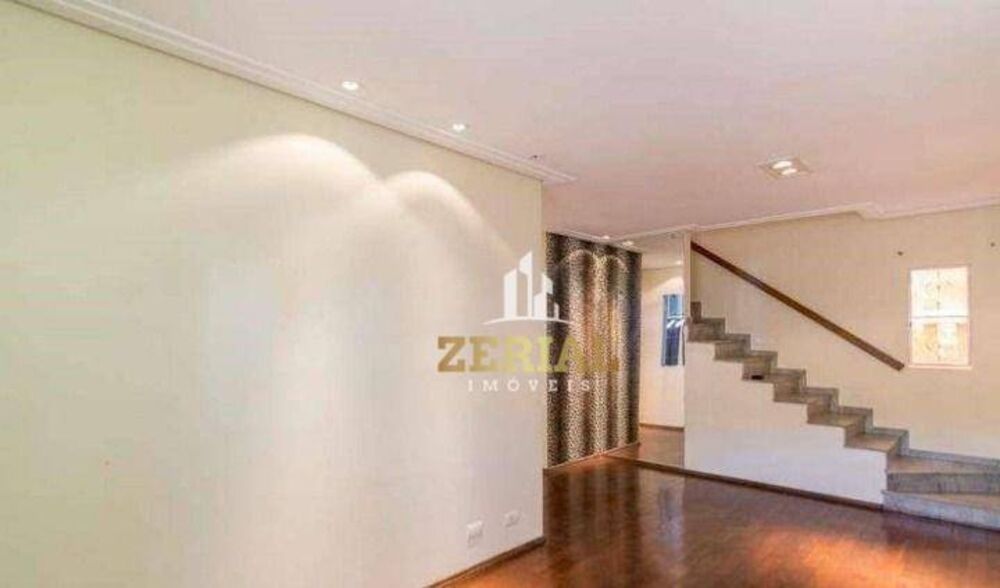 Sobrado, 3 quartos, 210 m² - Foto 1