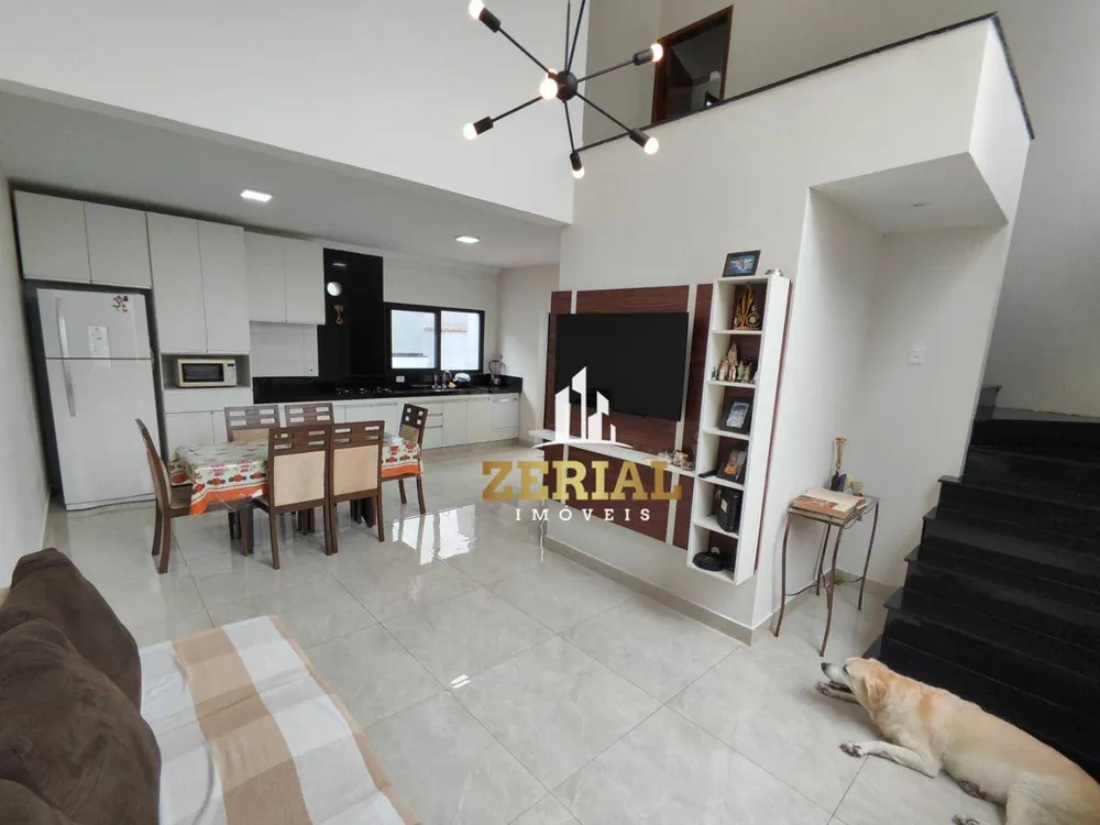 Sobrado, 3 quartos, 220 m² - Foto 1