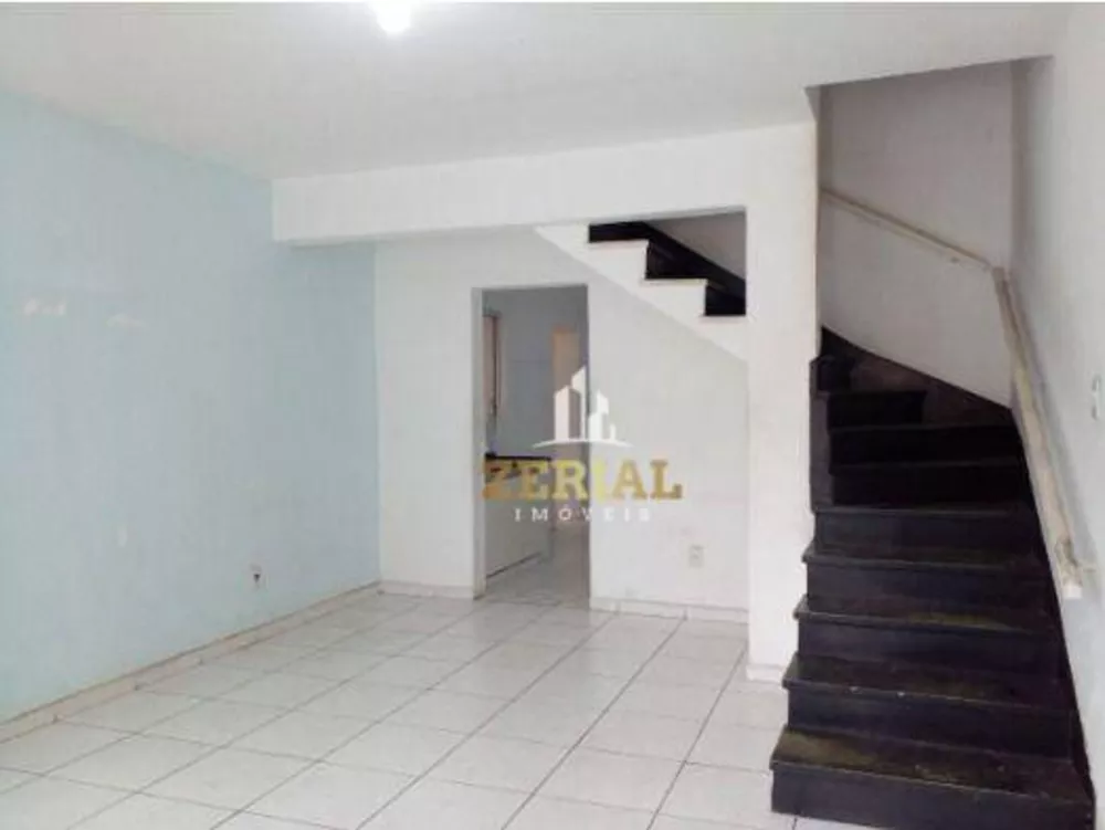 Sobrado à venda com 3 quartos, 129m² - Foto 1