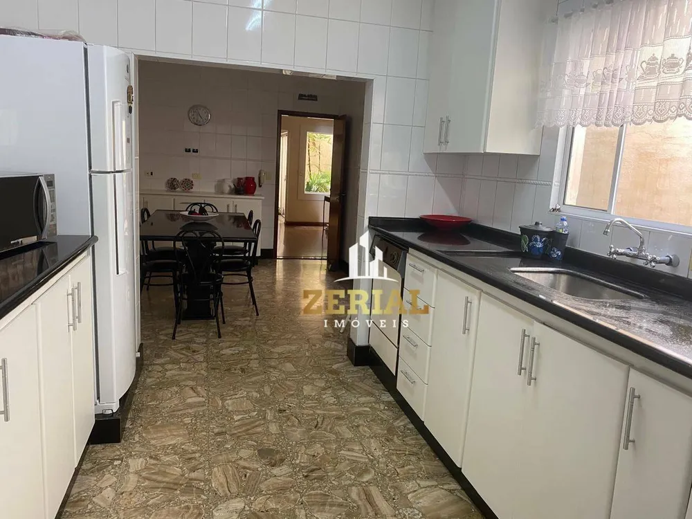 Sobrado, 3 quartos, 231 m² - Foto 2