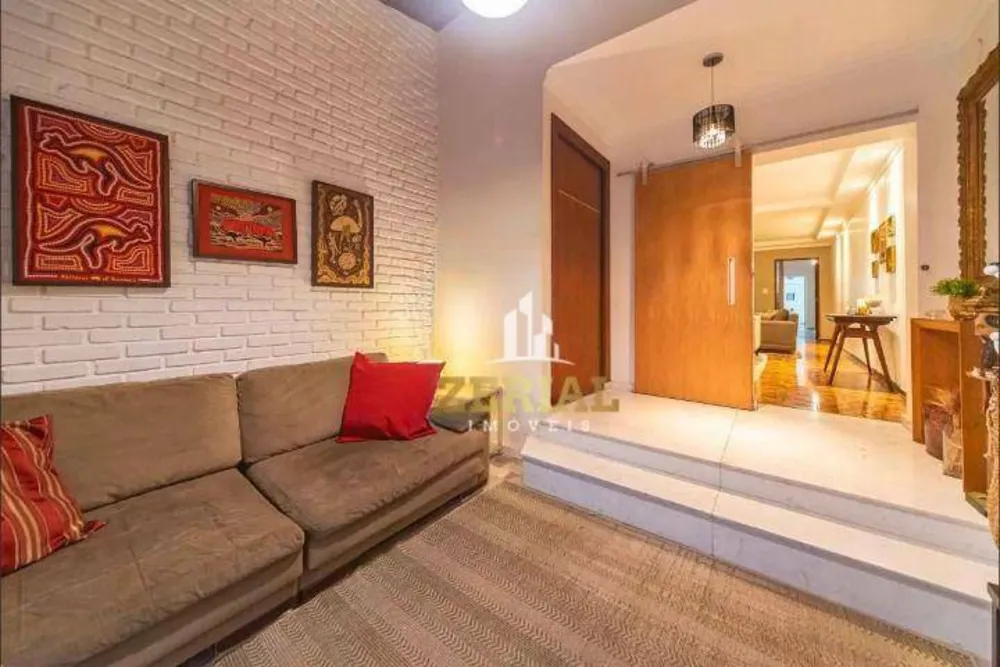 Sobrado, 3 quartos, 231 m² - Foto 1