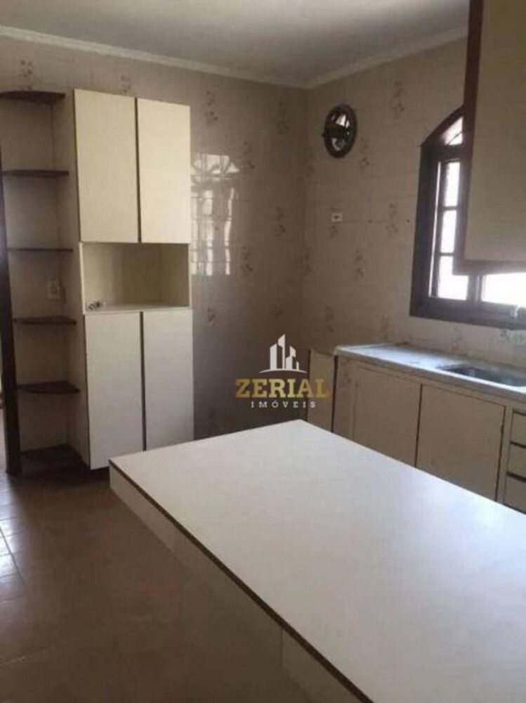 Casa à venda com 2 quartos, 250m² - Foto 1