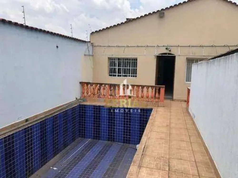 Casa, 4 quartos, 215 m² - Foto 1