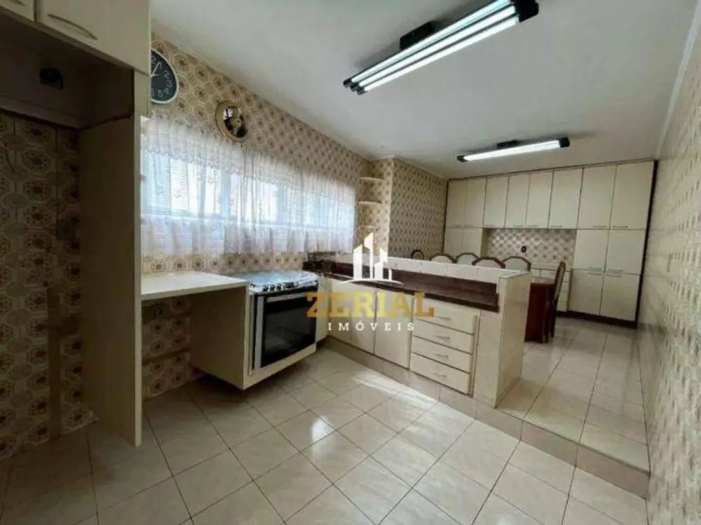 Sobrado, 3 quartos, 348 m² - Foto 1