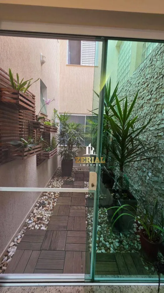 Sobrado, 3 quartos, 296 m² - Foto 1