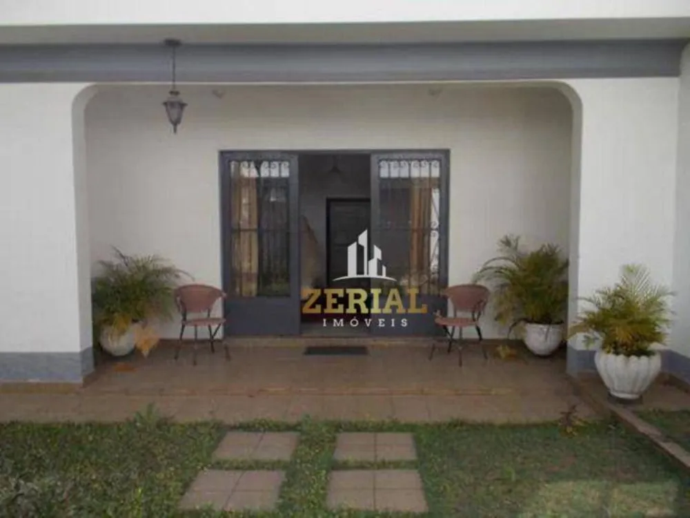 Sobrado, 3 quartos, 390 m² - Foto 1