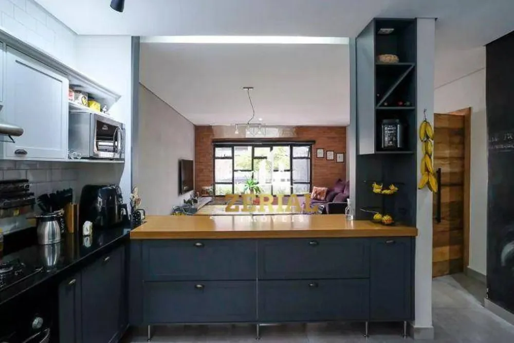 Casa, 3 quartos, 203 m² - Foto 2