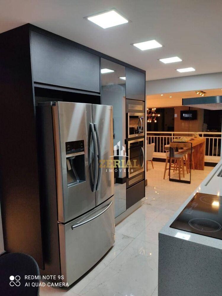 Apartamento à venda com 3 quartos, 198m² - Foto 3