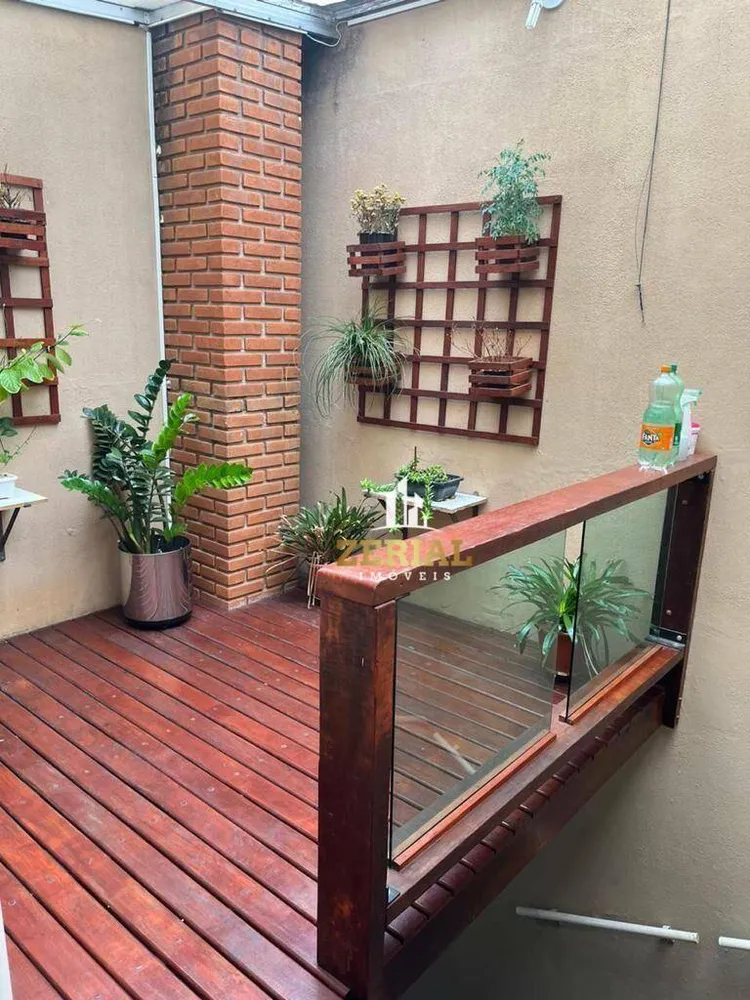 Sobrado, 3 quartos, 231 m² - Foto 1