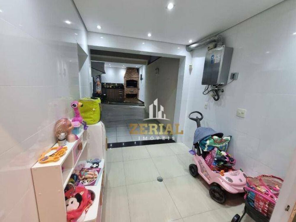 Sobrado, 3 quartos, 240 m² - Foto 1