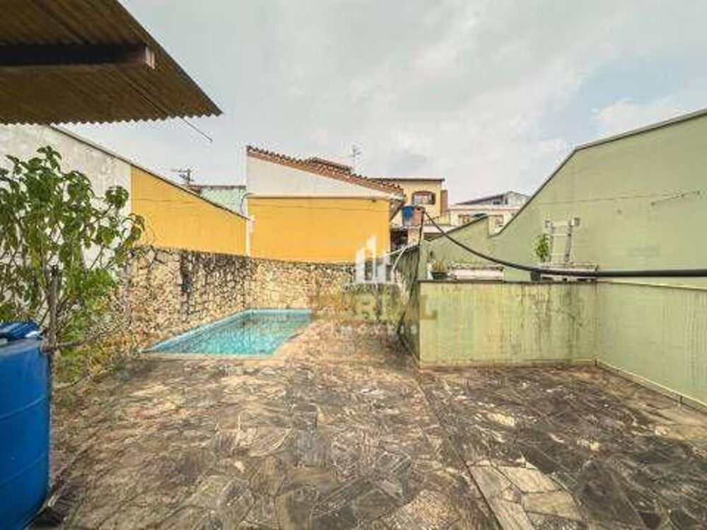 Casa, 3 quartos, 210 m² - Foto 2