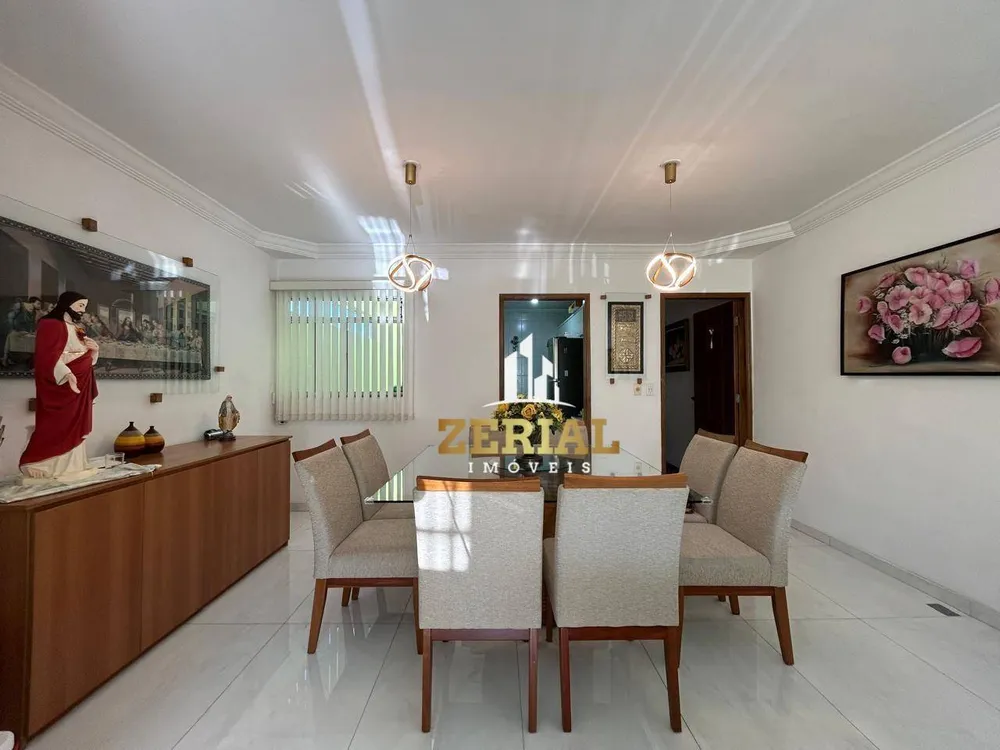 Casa, 3 quartos, 202 m² - Foto 1
