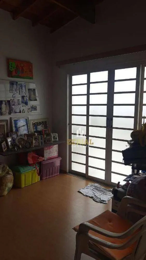 Sobrado, 3 quartos, 274 m² - Foto 2