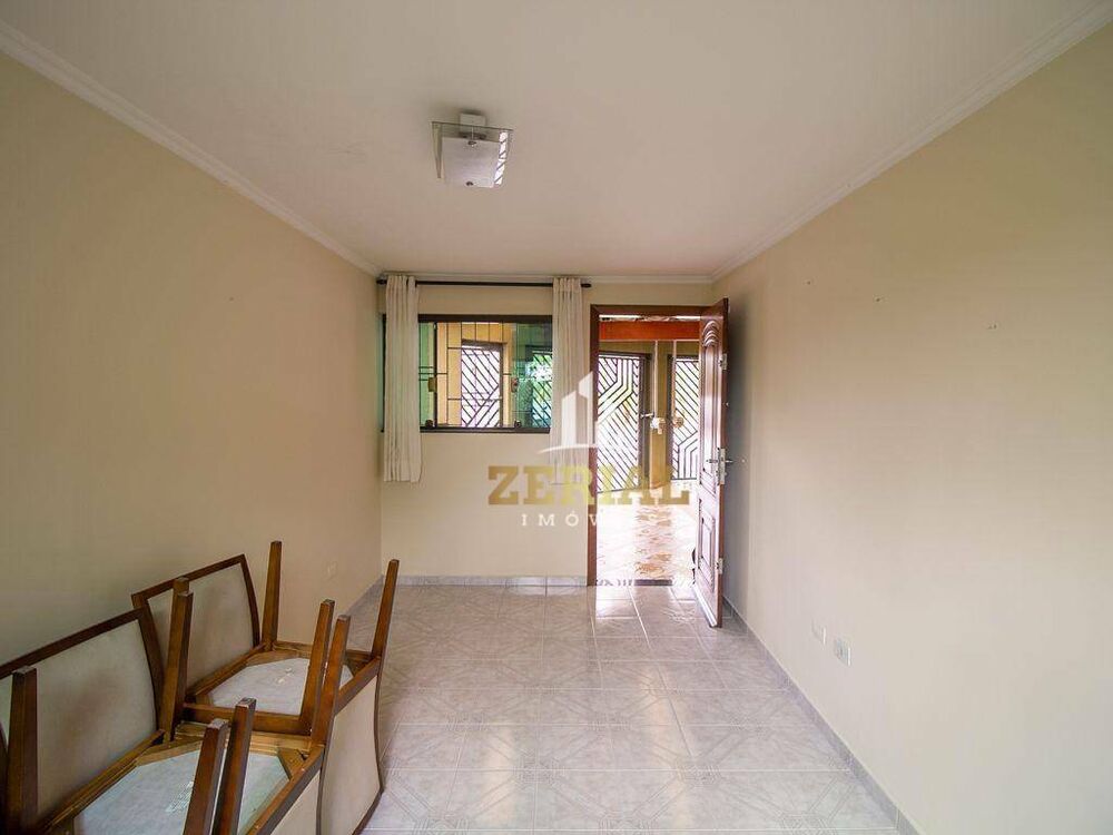 Casa, 3 quartos, 223 m² - Foto 1